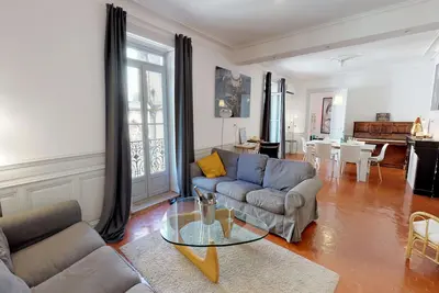 Image de Bright & huge 4 bedrooms in the heart of historical center St Roch