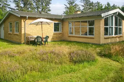 Image de \"Gisa\" - 400m from the sea by Interhome