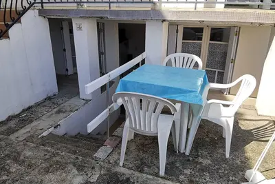 Image de Appartement cosy en demi-sous-sol à 300m de la plage - Idéal pour 2/3 personnes