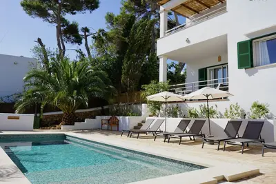 Image de Villa de vacances en bord de mer avec piscine privée à louer à Majorque