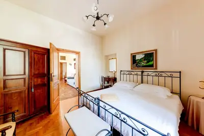 Image de Apt Cedro in period farmhouse with large park and beautiful shared swimming pool