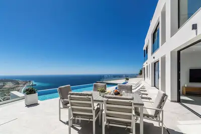 Image de Villa La Grande Bleue met Verwarmd Privé Zwembad