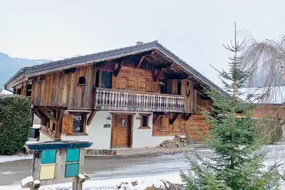 Image de Spacious ski chalet in the heart of Montriond