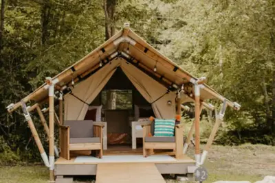 The Sorrell Unit 2 - Glamping Retro