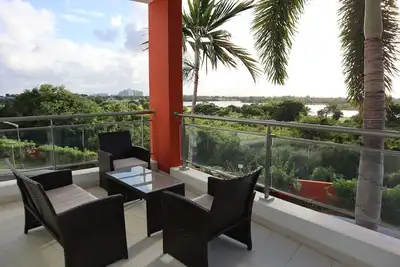 Image de Cozy 2-Bedroom Condo in Maho, St. Maarten