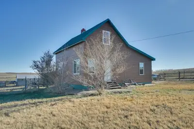 Image de ‘Corral Creek Cow Camp:’ Pet-Friendly Circle Cabin