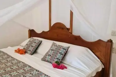 Image de Three-Bedroom House