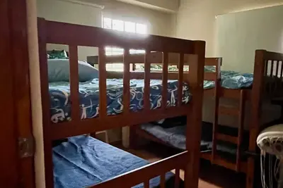 Image de Family House with Pool\n\n