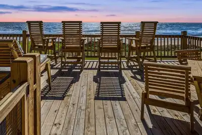 Beachfront | Spacious, Pet-Friendly & Relaxing