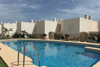 Image de Apartment a few meters from the beach with pool