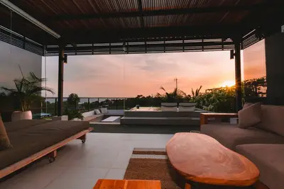 Image de Summer Breeze Villa, rooftop entertainments while enjoy sunset and Sea view