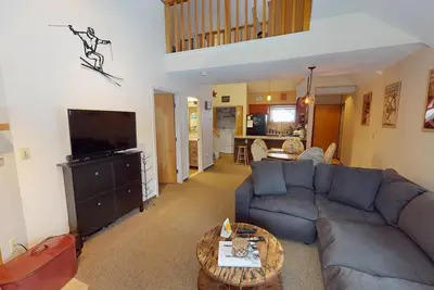 Image de Woods  Resort Village 33  newly updated, walk to pool, 5 mins to Killington mountain.