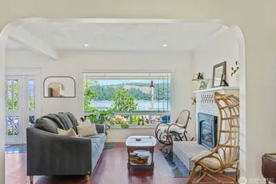 Image de Historic Home with Spectacular Views of Hood Canal and the Olympics