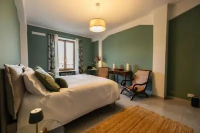 Apartment 15