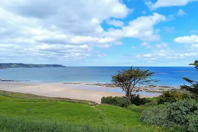 Image de Maison 4 chambres jusqu'à 9 Personnes. \n À 10 mn à pied de la Plage