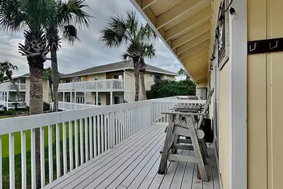 Image de Sandpiper Cove #2084 | Pet Friendly, Steps to Beach + Amenities