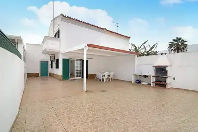 Image de Maison de vacances 'Moradia Altura' avec terrasse privée et balcon