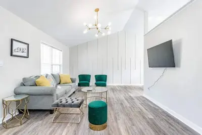 New 3 bd house - 5 min from Walnut Amphitheater