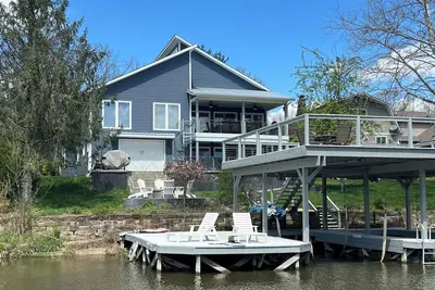 Image de 6 Bedroom Apple Valley Lakefront Perfect for Large Families