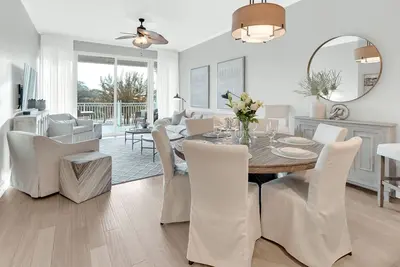 Image de Luxury Condo | Alexander 203| 3kings | Sleeps 6 | Sunset Views of Alys Beach