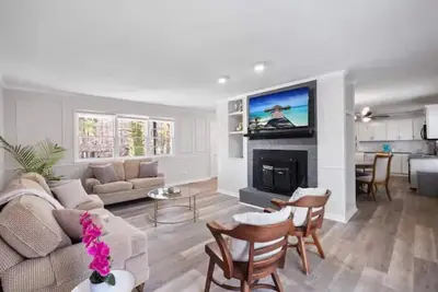 Image de Perfect cute home in Garner w firepit & king bed