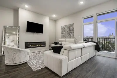 Image de Luxury Midtown Townhome near Unmc