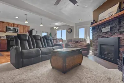 Image de Summit205C Across from Village Sleep 10 Views WiFi