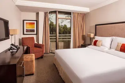 Image de Prime Location! With Free Parking & Outdoor Pool, Close to Maseru Golf Course!