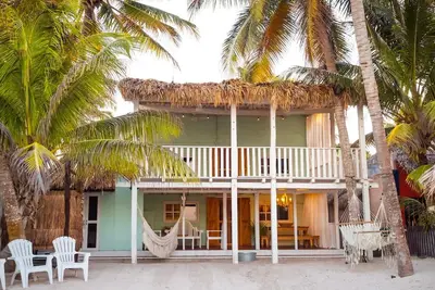Image de Guesthouse & Yoga Studio beachfront home: El Cuyo