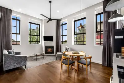 Image de Manhattan on Moorabool~Heritage Listed Geelong Cbd