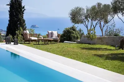 Image de Stunning Kefalonia Villa | 4 Bedrooms | Villa Ylenia | Private Pool & Stunning Views | Lakithra