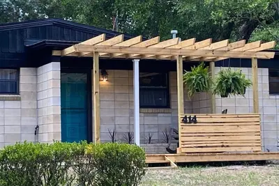 Quiet & Close to hospitals, Uf and more