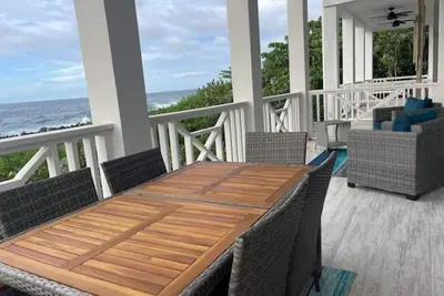 Image de Ocean View Condo in West End