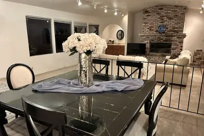 Image de Spacious, quiet home close to Monterey, Carmel, Carmel Valley, and Laguna Seca.