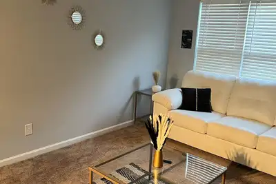 Image de Spacious TownHome near Uptown clt