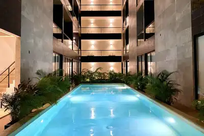 Cozy 1 Br Oasis with Stunning Rooftop