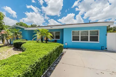 Image de Private Pool | Outdoor Entertainment & Grill | Insta-worthy Home