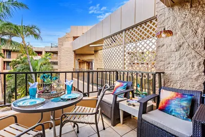 Image de Serene 4th-floor 1bd garden view condo