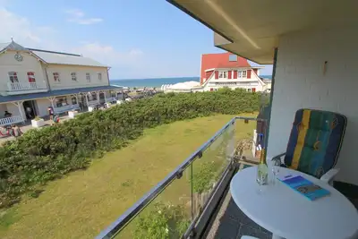 Image de 2-raum-wohnung mit Zwei Balkonen und Seitlichem Meerblick