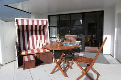 Image de Charmant Eingerichtete Erd- und Untergeschoss-wohnung in Sehr Strandnaher Lage