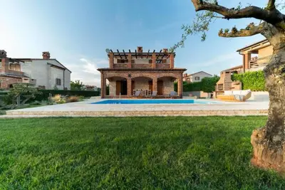 Villa Sole in Central Istria for 10 people with 4 bedrooms and private pool