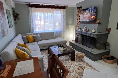 Image de Peaceful country apartment close to the city and the mountains.