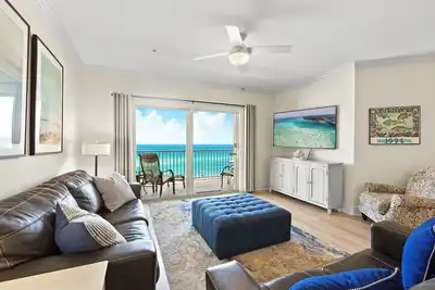 Image de Crystal Dunes 502 - Updated Gulf-Front Unit, Free Beach Service, Pool, Hot Tub!