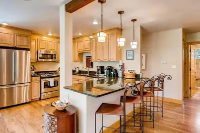 Image de Large Family Ski Vacation Home minute from Vail&Bc