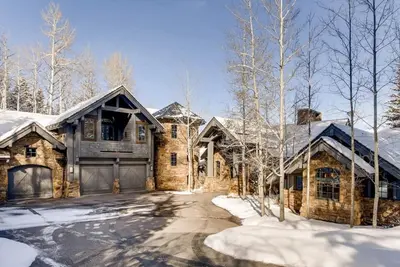 Image de Elegant Rocky Mountain Retreat