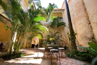 Image de Fantastic 6 Br House Old City- Ocean View