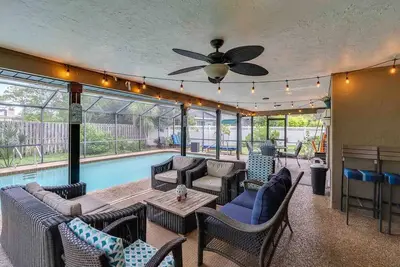 Image de Coastal Fairways: Spacious Pool Home Next to Img Academy & Ami