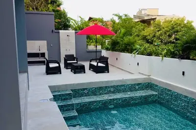 Image de Espectacular casa en la Zona Rosa Cali