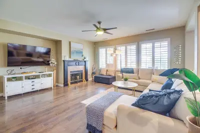 Image de 1 Mi to Coachella: Indio Home w/ Community Perks!