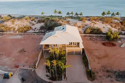 Image de Humpback is just perfect for two families or a group of friends who like their own space.